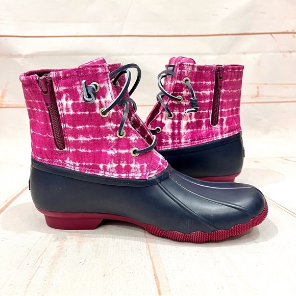 NEW Sperry Saltwater Ankle Rubber Duck Rain Snow Winter Boots Magenta Tie Dye - Picture 7 of 16